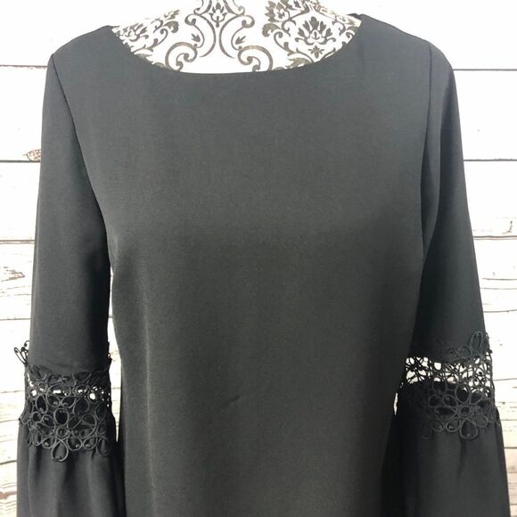 Cynthia Rowley Lace Inset Bell Sleeve Dress Black 4 - Picture 4 of 10